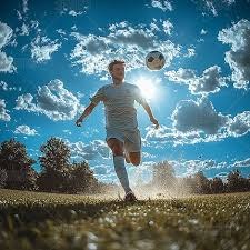 客战梅州建功，英博18岁小将杨铭锐斩获职业生涯首球