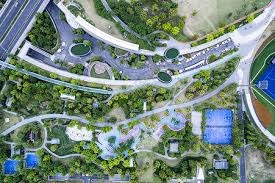 铃木一朗在迈阿密马林鱼击出生涯第 3000 支安打，成为首位达成此成就的亚洲球员